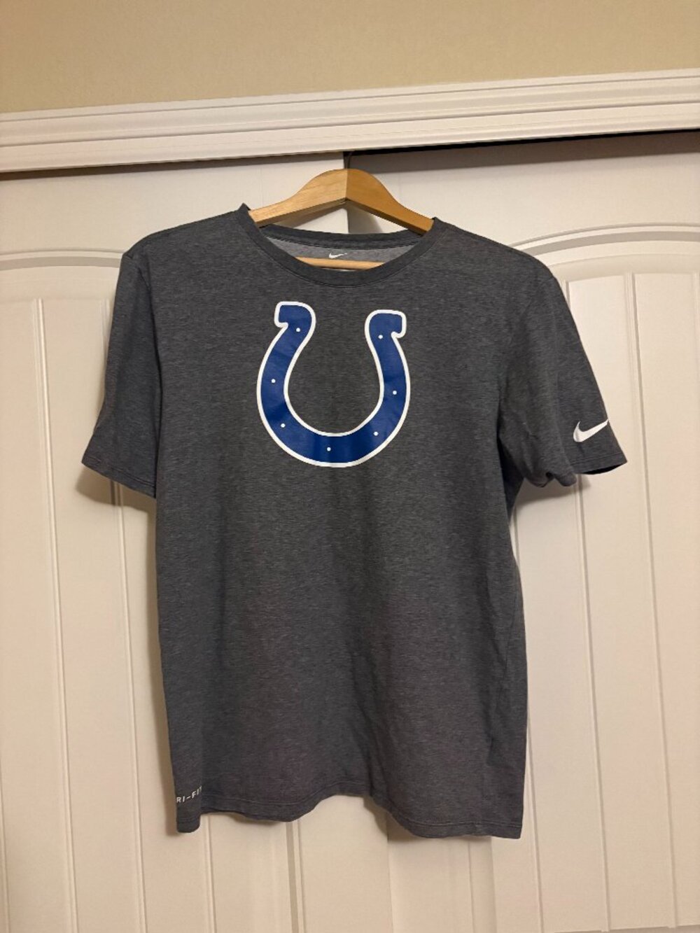 Indianapolis Colts T Shirt Adult Medium Dark Gray The Nike Tee Short Sleeve Crew